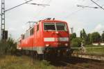 RB nach Hamm mit 111 129 passiert am 12 Augustus 2006 Kaldenkirchen whrend ein Bahnhofsfest.