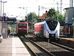 112 120 und 1440 340 der MRB trafen sich im Bahnhof Elsterwerda am 20.5.18