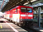 112 164 steht als RE30 mit ziel Magdeburg Hbf im Bahnhof Halle/Saale Hbf am 6.8.18
