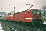 DB 143 312 steht am 13 Januar 1999 in Bacharach.
