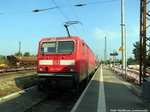 BR 143/520102/143-816-und-143-034-im 143 816 und 143 034 im Bahnhof Halle-Nietleben am 14.9.16