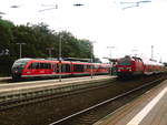 642 XXX und 143 181 im Bahnhof Dieburg am 7.8.18
