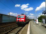 BR 143/628851/143-909-als-s2-mit-ziel 143 909 als S2 mit ziel Pirna beim verlassen des Bahnhofs Dresden Freiberger Straße am 5.9.18