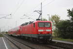143 925 verlsst als S9 mit ziel Eilenburg den Bahnhof Kyhna am 9.7.20