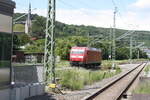 BR 145/784186/145-045-bei-der-durchfahrt-im 145 045 bei der Durchfahrt im Bahnhof Bad Ksen am 1.6.22