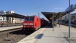 146-240 steht in Aschaffenburg Hbf und wartet mit ihrem RE auf die Weiterfahrt nach Frankfurt(Main) Hbf.