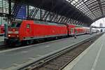 Am 23 September 2019 steht 146 003 mit der RE-9 nach Siegen in Köln Hbf.
