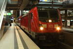 br-147/752123/147-003-mit-dem-fex-im 147 003 mit dem FEX im Bahnhof Berlin Hbf (Tief) am 2.8.21
