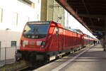 br-147/771502/147-018-mit-dem-re3-nach 147 018 mit dem RE3 nach Falkenberg (E) im Bahnhof Stralsund Hbf am 21.12.21
