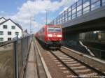 BR 185/432017/185-170-mit-einem-gueterzug-beim 185 170 mit einem Gterzug beim durchfahren des Bahnhofs Halle-Ammendorf am 13.5.15