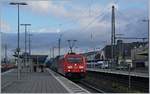 BR 185/645146/die-db-185-361-3-mit-einem Die DB 185 361-3 mit einem Güterzug bei der Durchfahrt in Koblenz Hbf. 
3. Okt. 2017