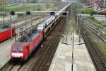 Autotransportzug mit 189 025 durchfaht Breda in die Niederlände (und nicht das Breda in Italien!) am 4.April 2014.
