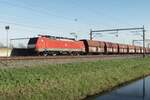 BR 189/796163/leerkohlezug-mit-189-080-passiert-am Leerkohlezug mit 189 080 passiert am 13 November 2022 Valburg CUP.