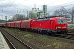 br-193-vectron/692431/stahlzug-mit-193-313-durchfahrt-koeln Stahlzug mit 193 313 durchfahrt Köln West am 20 Februar 2020