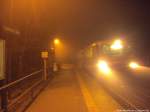 Im Dichten Nebel kommt 172 171 + 172 132 aus Putbus als PRE 81249 in den Endbahnhof Lauterbach Mole Reingefahren am 6.3.14