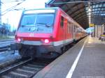 MRCE ES 64 U2 - 005 mit der RegionalBahn mit ziel Eisenach im Bahnhof Halle (Saale) Hbf. hier das Schlusslicht am 13.12.14