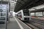 abellio-rail-mitteldeutschland/698139/1648-422922-steht-als-rb47-mit 1648 422/922 steht als RB47 mit ziel Bernburg Hbf im Bahnhof Halle/Saale Hbf am 7.5.20