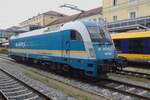 Am trben 27 Mai 2022 wartet ALEX 183 002 in Regensburg Hbf auf deren Zug nach Mnchen.