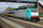 alpha-trains/570409/cobra-2813-steht-mit-ein-benelux-ic CoBRa 2813 steht mit ein Benelux-IC in Roosendaal am 12 Augustus 2017.
