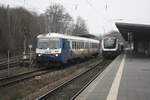 EVB Mittelweserbahn/724014/evb-vt-151-628-151- EVB VT 151 (628 151 / 928 151) als RB76 mit ziel Rotenburg (Wmme) und ET 440 226 als RS1 mit ziel Bremen-Farge im Bahnhof Verden (Aller) am 14.12.20