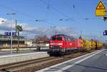lappwaldbahn-lwb/690326/lwc-225-101-schleppt-ein-gleisbauzug LWC 225 101 schleppt ein Gleisbauzug durch Straubing am 20 Februar 2020.