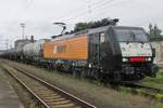 Am 29 Mai 2015 steht AWT 189 151 mit ein Kesselwagenzug in Hranice nad Morave.