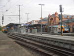 ostdeutsche-eisenbahngesellschaft-odeg/630766/odeg-vt-650xx-und-et-445xxx ODEG VT 650.XX und ET 445.XXX im Bahnhof Schwerin Hbf am 30.9.18