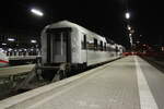 Railadventure Panoramawagen abgestellt im Bahnhof Mnchen Hbf am 24.3.21  4 Tage