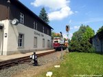 VT 137 322 der Zittauer Schmalspurbahn zu gast bei der Dllnitzbahn  Wilder Robert  // hier verlsst der Triebwagen den Bahnhof Oschatz Sdbahnhof in Richtung Oschatz am 4.6.16