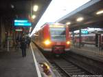 425 002-3 im Bahnhof Magdeburg Hbf am 15.9.14