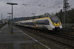 SWEG  8442 626 führt eine Doppeleinheit dreiteiligen Hamster als RE10A  nach Heilbronn Hbf  am Nikolaustag 2023