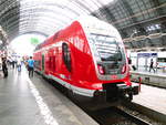 446 015 im Bahnhof Frankfurt a. Main Hbf am 9.8.18
