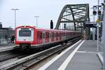 472 im doppelpack von harburg kommend zur neuen station elbbrücken.08.02.20