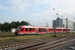 BR 640/811006/640-025-mit-640-xxx-verlassen 640 025 mit 640 XXX verlassen den Bahnhof Braunschweig Hbf in Richtung SZ-Lebenstedt am 8.6.22