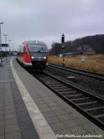 BR 642 als RE8 mit Ziel Wismar im Bahnhof Bad Doberan am 13.4.13