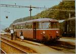 Ein DB Schienenbus wartet in Koblenz (CH) auf seine Fahrgäste nach Waldshut (D). Analogbild vom 30. Juli 1982