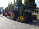 traktoren-moderne/294247/john-derre-7280r-aufm-putbusser-markt John Derre 7280R aufm Putbusser Markt am 21.9.13