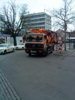 LKW Mercedes-Benz 2023 Kanalreinigungswagen der Firma Kirchner gesehen am 27.01.2014 in Bad Drkheim, Bahnhofsvorplatz