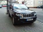 Youngtimer/309238/suv-jeep-cherokee-in-der-bad SUV Jeep Cherokee in der Bad Drkheimer Innenstadt am 06.12.2013