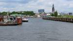 Hamburg - Mündung des Fährkanals in die Elbe.