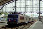 bb-22200/660691/sncf-22284-schiebt-ein-regionalzug-aus SNCF 22284 schiebt ein Regionalzug aus Lille-Flandres richtung Jeumont aus am 23 Mai 2019.