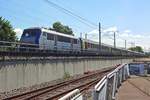 bb-26000-2/660690/sncf-26144-passiert-in-voller-fahrt SNCF 26144 passiert in voller fahrt am 30 mai 2019 das Eisenbahnmuseum Cité du Train in Mulhouse.