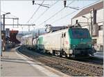 Leider nur bei krftigem Gegenlicht konnte ich die SNCF BB 27062 in Chambry fotografieren. 

22.03.2022

