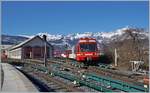 ligne-de-savoie-mont-blanc-express-st-gervais-chamonix-le-chtelard/815675/in-saint-germain-les-bains-le-fayet-wird-der-sncf In Saint Germain-Les-Bains-le-Fayet wird der SNCF Z 800 803/804 als TER nach Vallorcine bereitgestellt. Die drei SNCF Z 800 sind mit den beiden MC TMR BDeh 4/8 baugleich, doch leider werden direkte Z�ge von Saint Germain-Les-Bains-le-Fayet nach Martigny nicht mehr angeboten; immerhin kann man in Vallorcine auf dem gleichen Bahnsteig umsteigen. 

14. Februar 2023