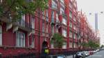 Cabell Street in London. Rote Backsteinarchitektur und Luxuswohungen.