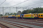 bb-1800/676051/struktons-neue-1824-steht-vor-ein Struktons Neue: 1824 steht vor ein Gleiskranzug in Nijmegen am 11 Oktober 2019.