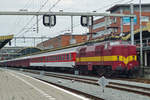 br-1200/695001/am-4-juli-2014-steht-eetc Am 4 Juli 2014 steht EETC 1251 mit der 1. von drei Nachtzüge in 's-Hertogenbosch.