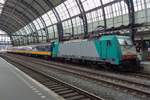br-186-traxx-140ms/619828/cobra-2807-steht-am-9-juli CoBRa 2807 steht am 9 Juli 2018 in Amsterdam Centraal.