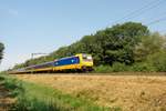 br-186-traxx-140ms/623335/ns-186-034-passiert-am-26 NS 186 034 passiert am 26 Juli 2018 Tilburg Oude Warande.