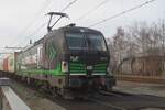european-locomotive-leasing-ell/808580/rfo-193-734-doennert-samt-klv RFO 193 734 d�nnert samt KLV durch Blerick am 15 Februar 2023.